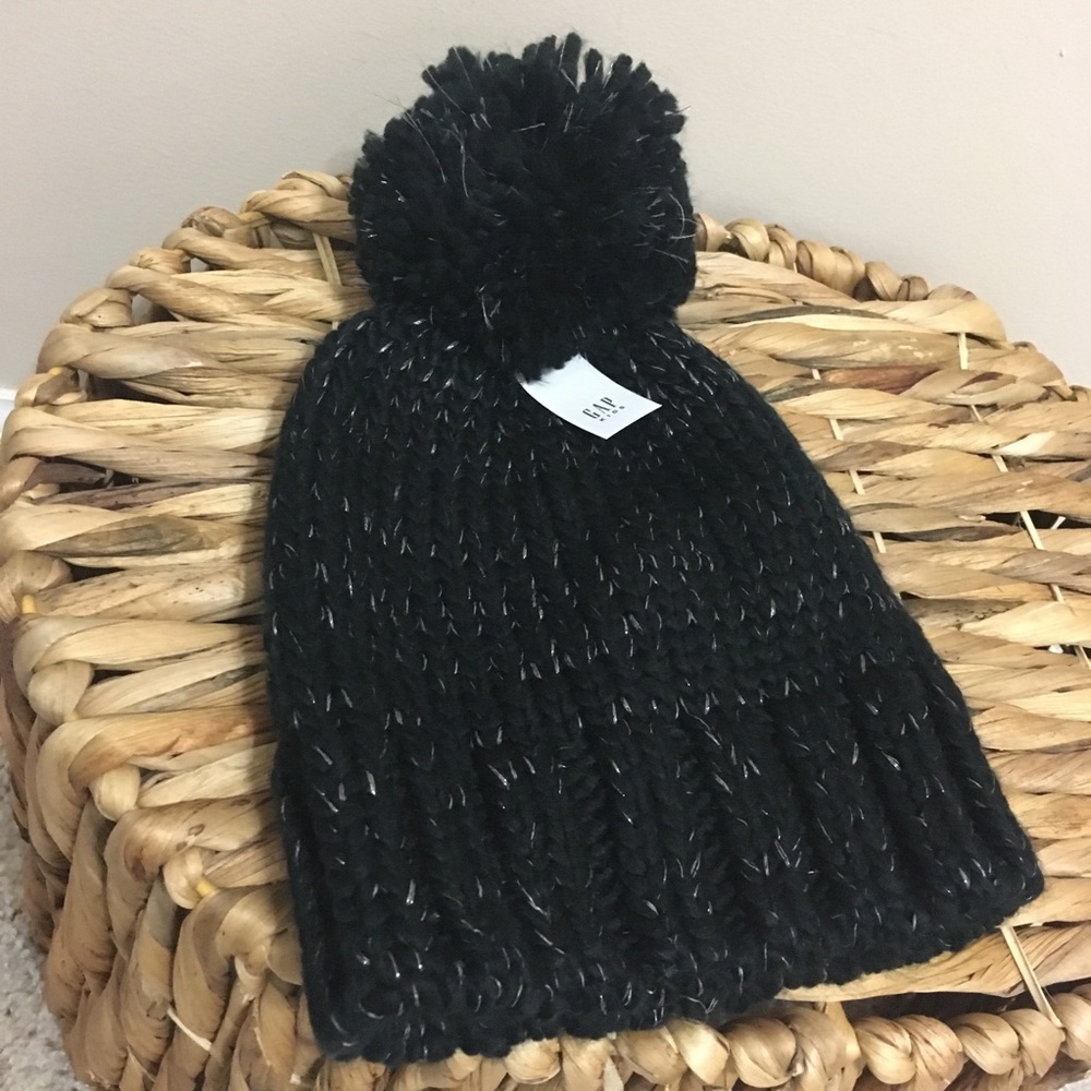 🆕 Knitted Gap Kids One Size Beanie Hat with Ball! 💥
